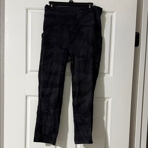 lululemon athletica Black camo Cropped Pants